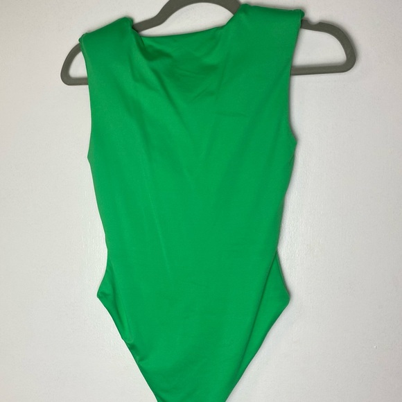 Sleeveless Shoulder Pads Green Bodysuit Size Small - Picture 4 of 6
